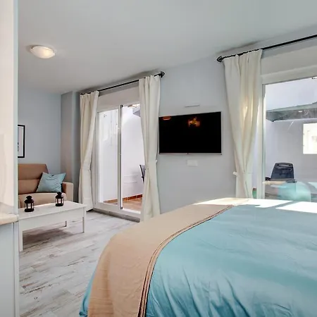 Daire Malaga Lodge Studio *