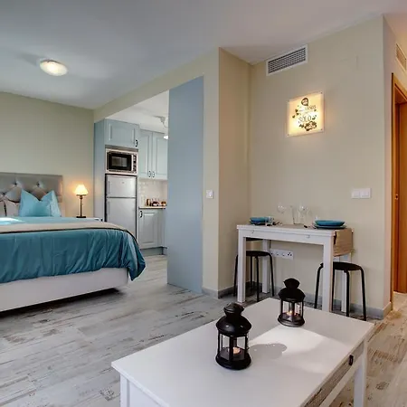 Daire Malaga Lodge Studio Málaga